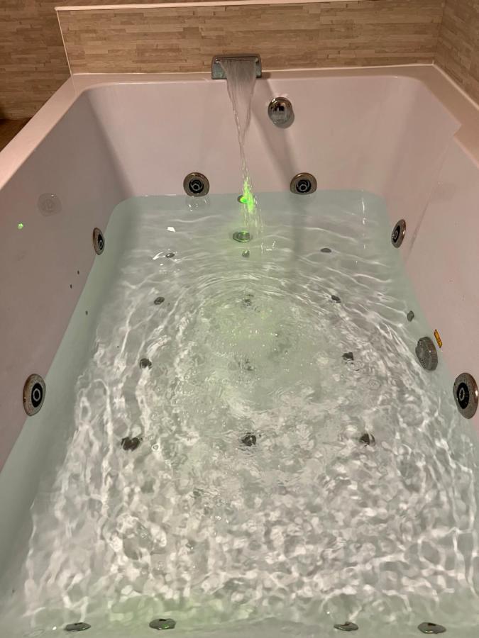 Magnifique Loft 35M2 Jacuzzi Rvb Night 1 Hotell Amiens Exteriör bild