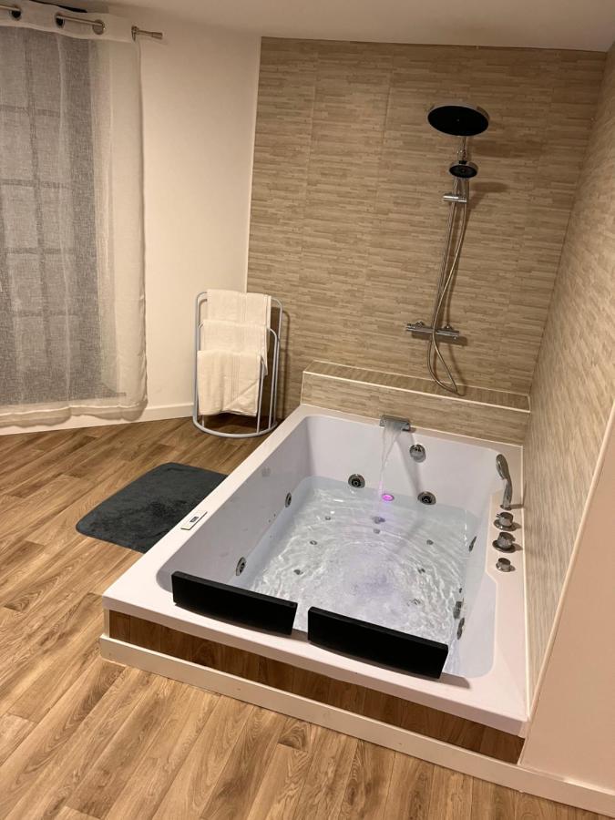 Magnifique Loft 35M2 Jacuzzi Rvb Night 1 Hotell Amiens Exteriör bild