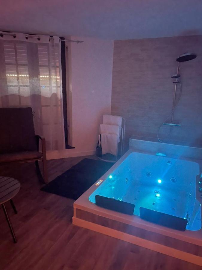 Magnifique Loft 35M2 Jacuzzi Rvb Night 1 Hotell Amiens Exteriör bild